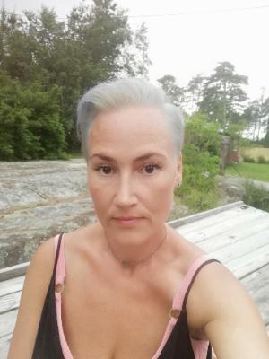 Nina H. Børre